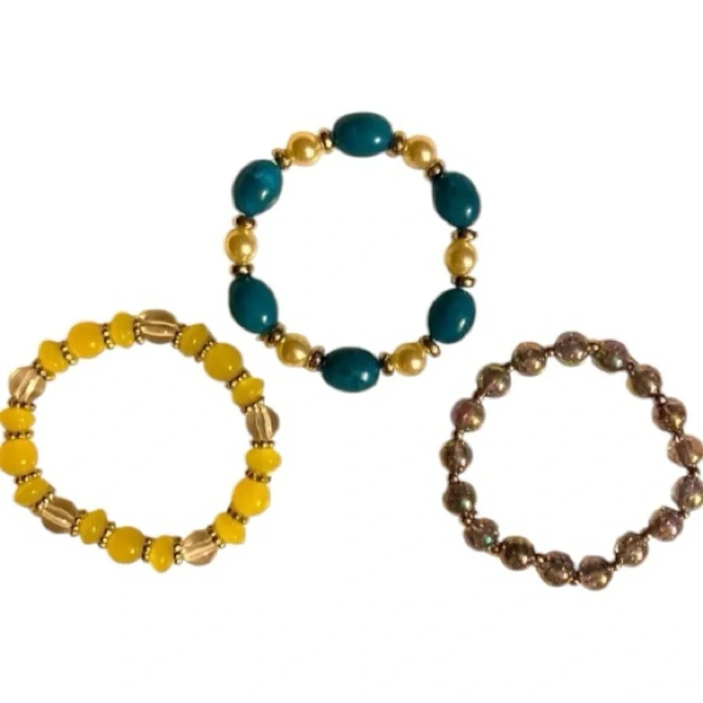 NWOT Kids stretch bracelet,3 bracelet bundle, Beaded, Shimmer, Iridescent